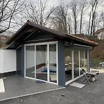 Venero - *